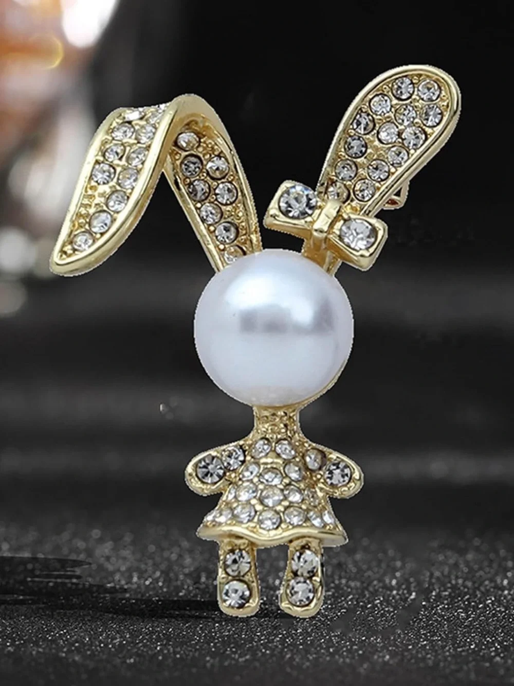 Anthropologie Gold Tone & Pearl Bunny Brooch
